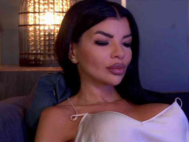EleniaDevons webcam