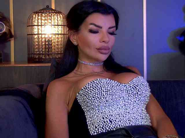 EleniaDevons webcam