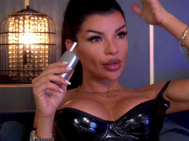 EleniaDevons webcam
