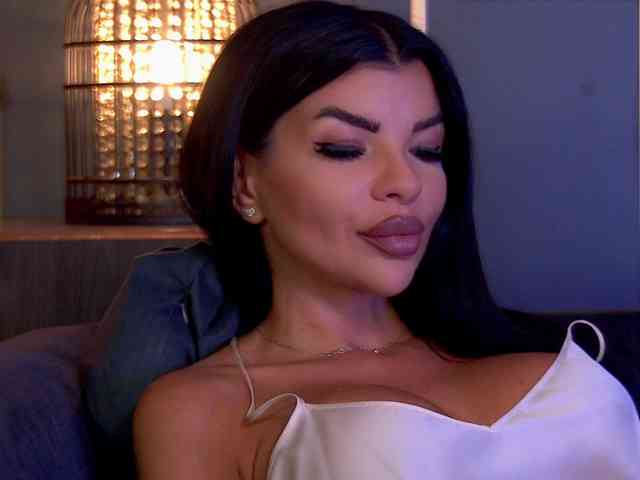 EleniaDevons webcam