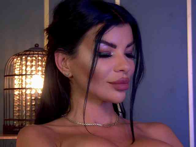 EleniaDevons webcam