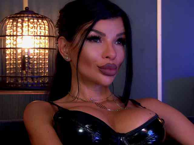 EleniaDevons webcam