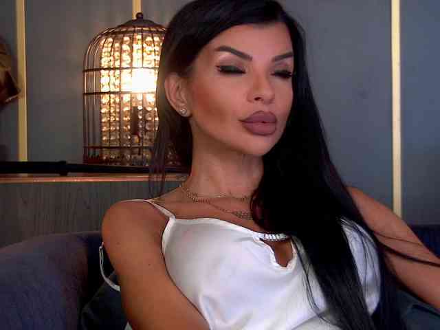 EleniaDevons webcam