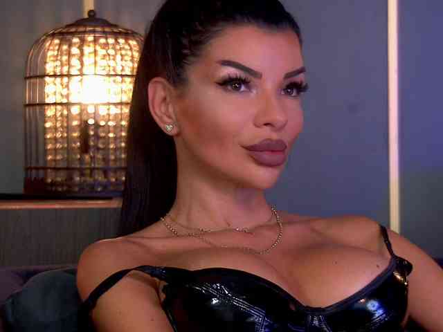 EleniaDevons webcam