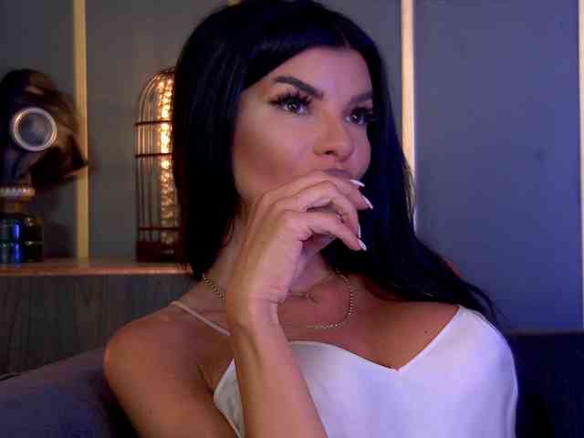 EleniaDevons webcam