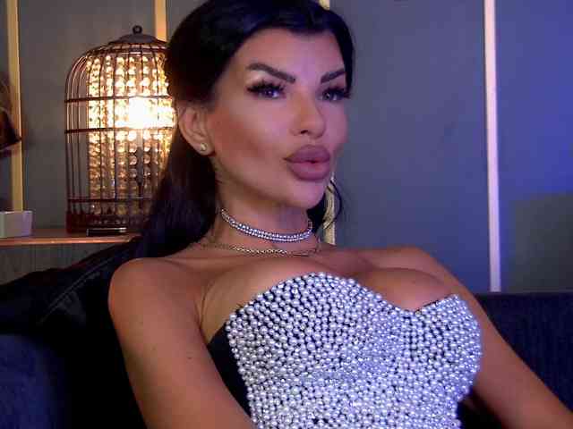 EleniaDevons webcam