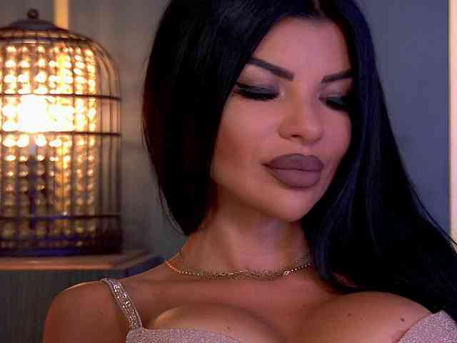 EleniaDevons webcam