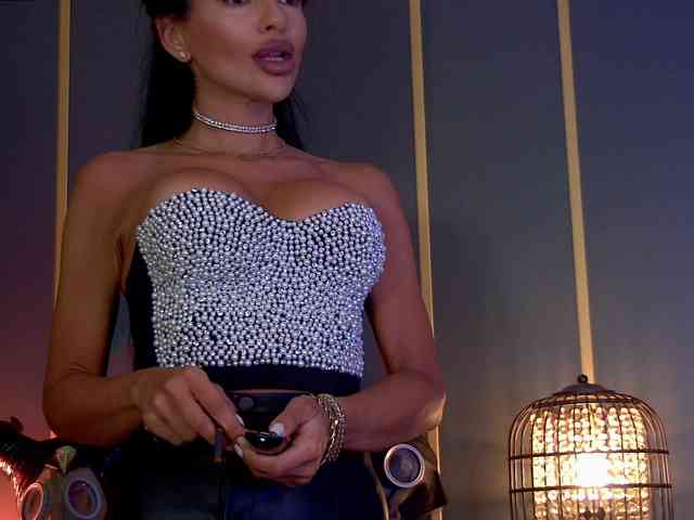 EleniaDevons webcam