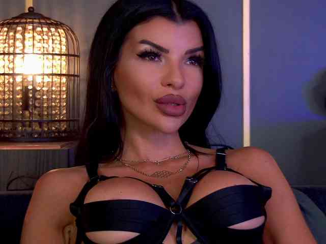 EleniaDevons webcam