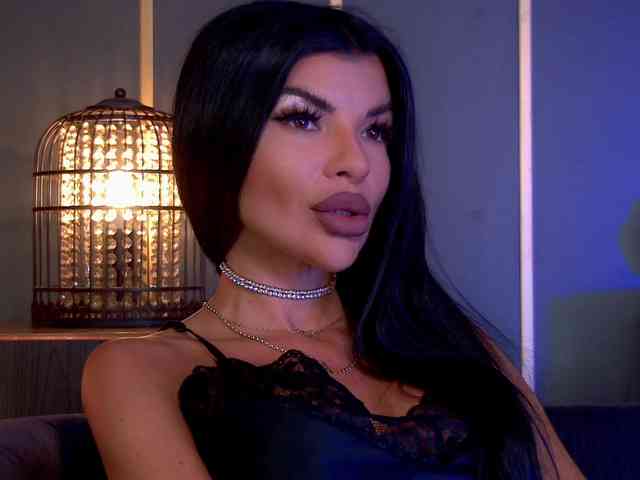 EleniaDevons webcam
