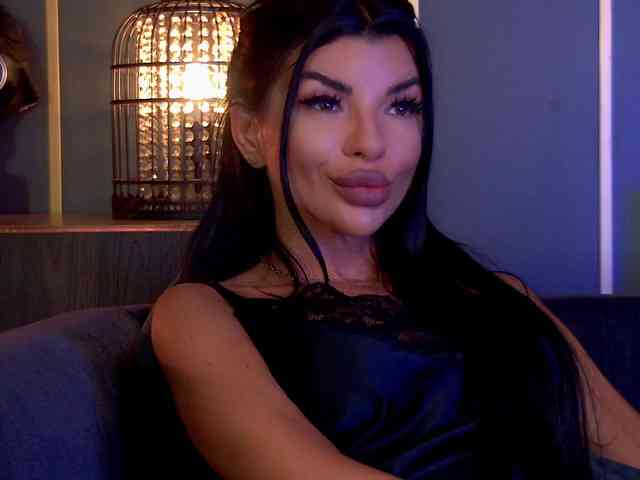 EleniaDevons webcam