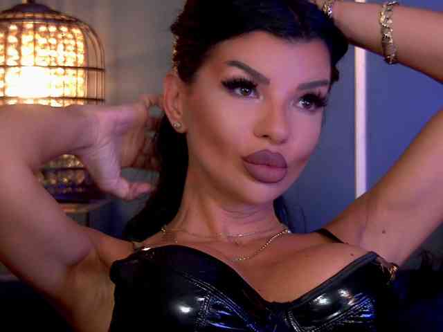 EleniaDevons webcam