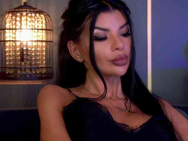 EleniaDevons webcam