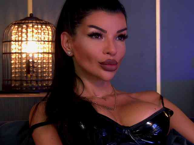 EleniaDevons webcam