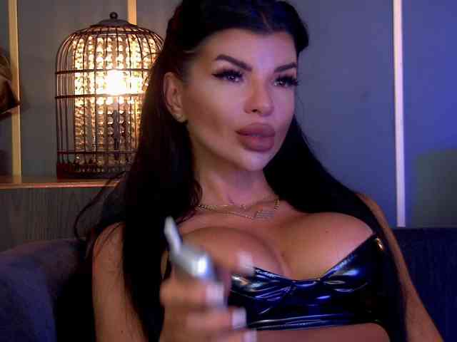 EleniaDevons webcam