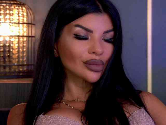 EleniaDevons webcam