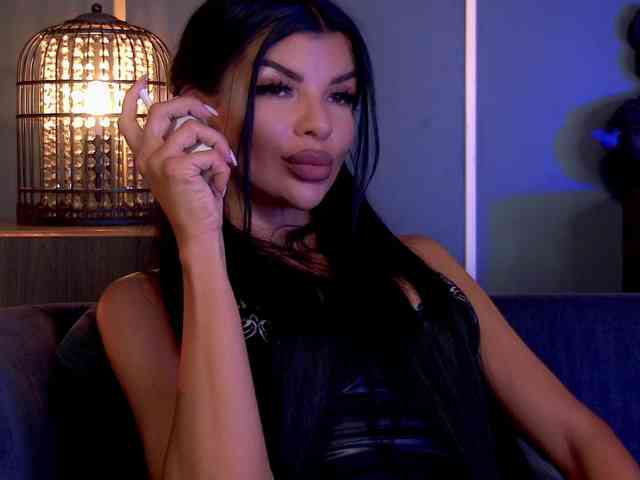 EleniaDevons webcam