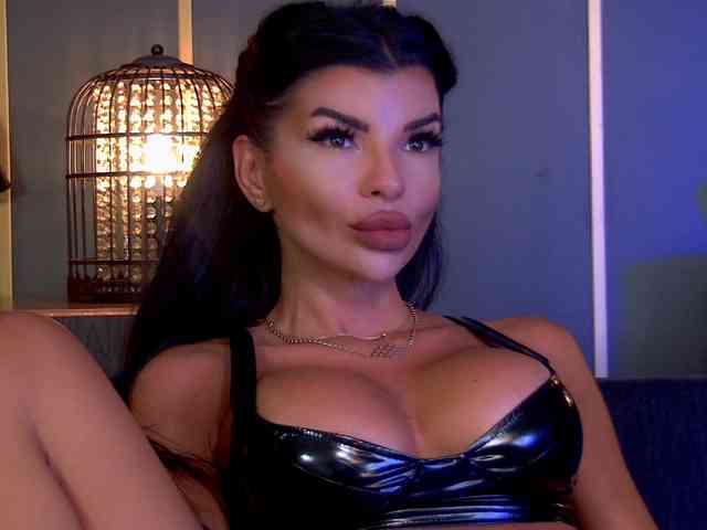 EleniaDevons webcam