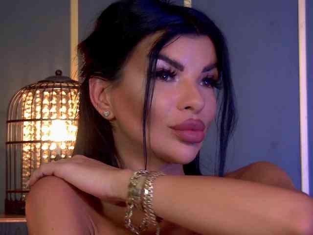 EleniaDevons webcam