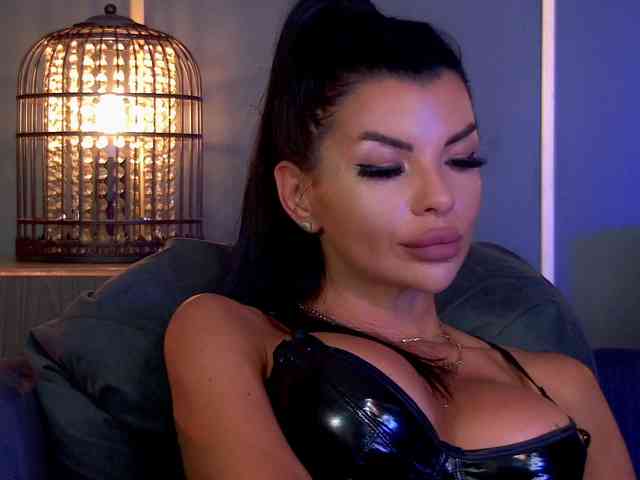EleniaDevons webcam