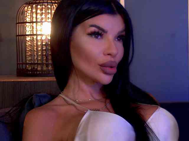 EleniaDevons webcam