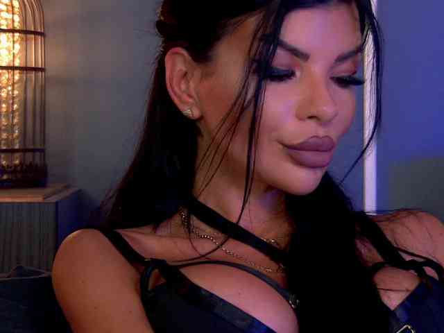 EleniaDevons webcam