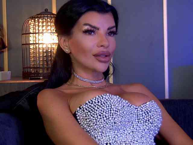 EleniaDevons webcam