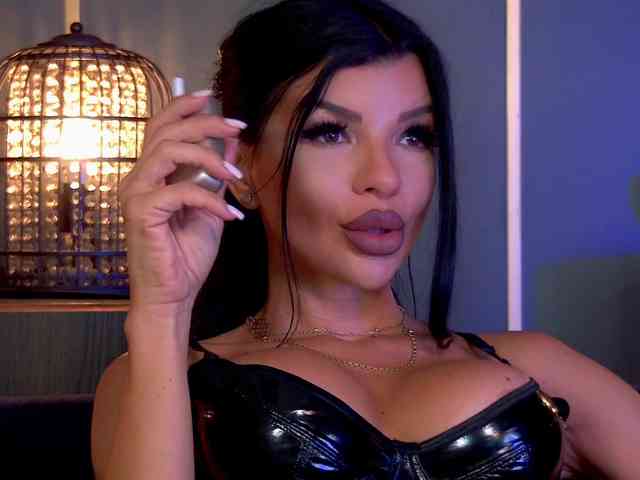 EleniaDevons webcam
