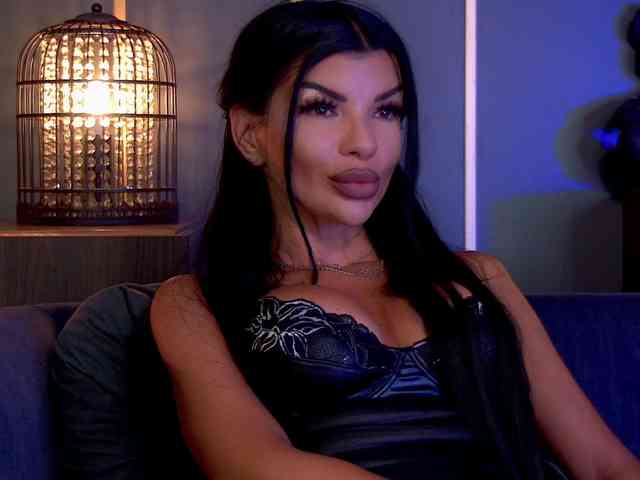 EleniaDevons webcam
