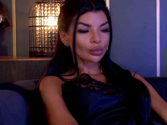 EleniaDevons webcam