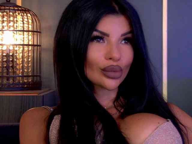 EleniaDevons webcam