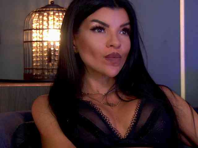 EleniaDevons webcam