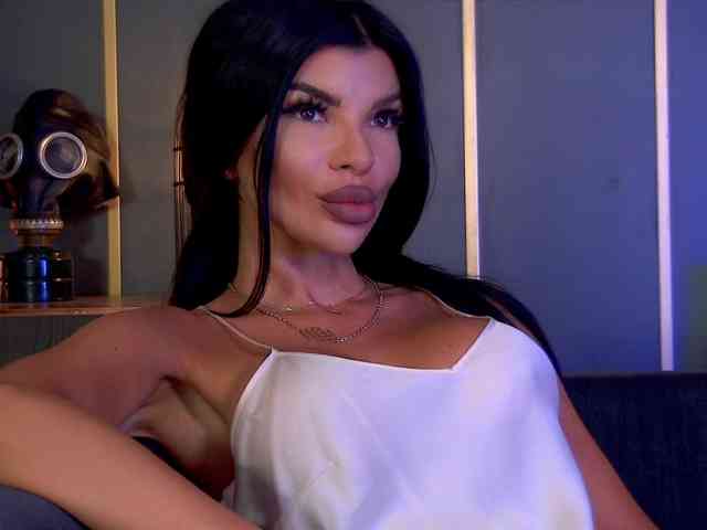 EleniaDevons webcam