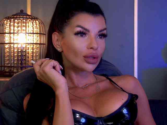 EleniaDevons webcam