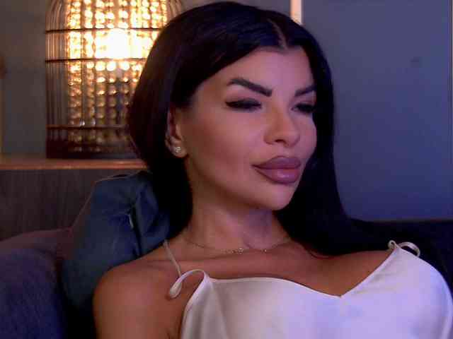 EleniaDevons webcam