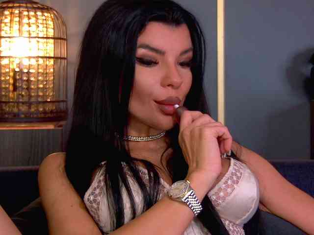 EleniaDevons EleniaDevons