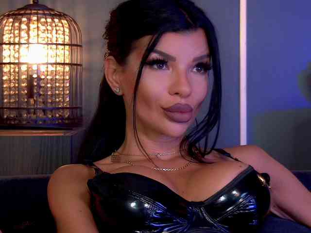 EleniaDevons webcam