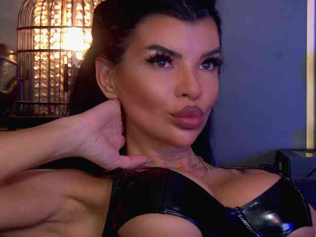 EleniaDevons webcam
