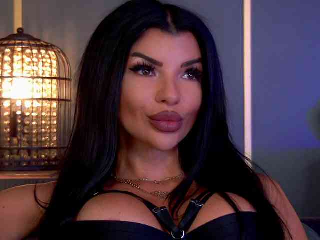 EleniaDevons webcam