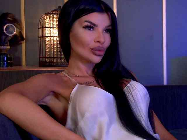 EleniaDevons webcam