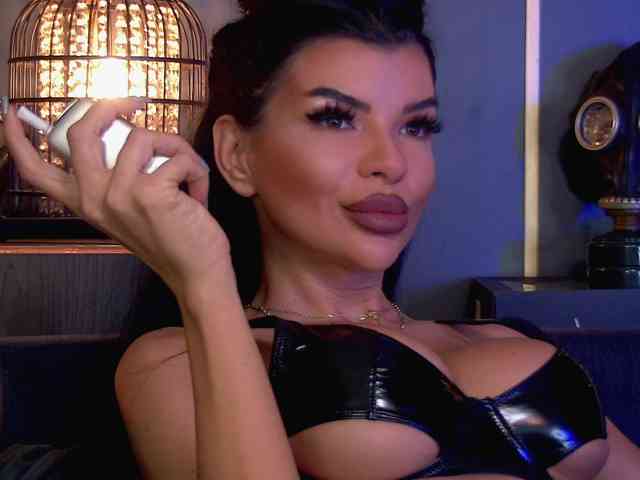 EleniaDevons webcam