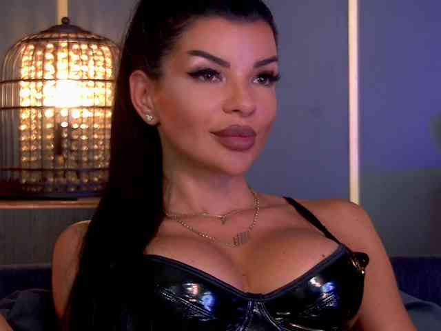 EleniaDevons webcam