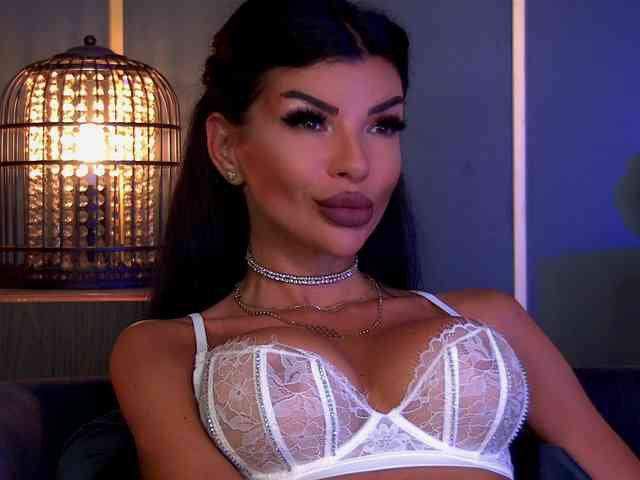 EleniaDevons webcam