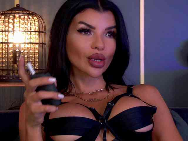 EleniaDevons webcam