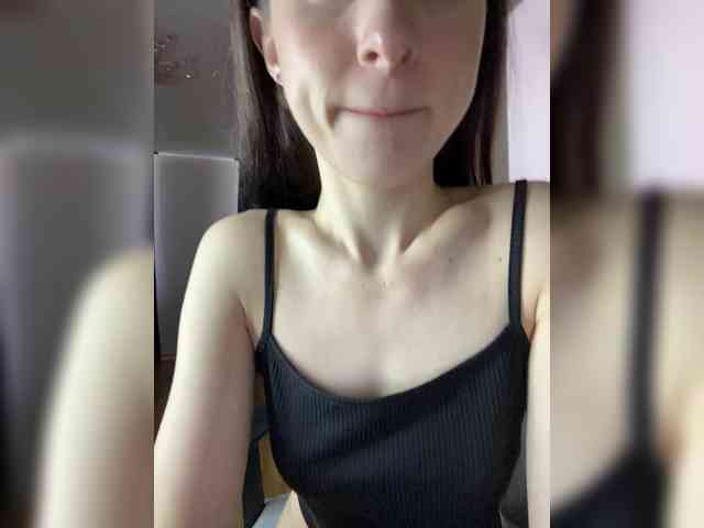 Lili_Pink webcam