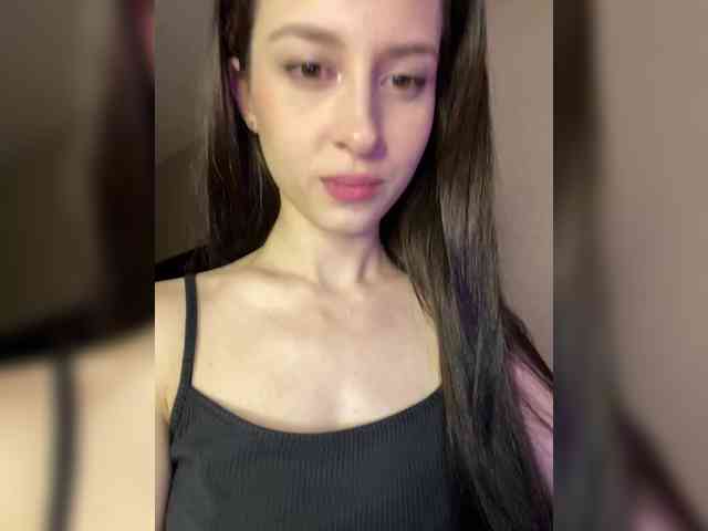 Lili_Pink webcam