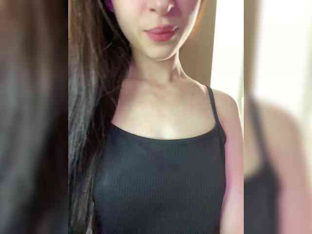 Lili_Pink webcam