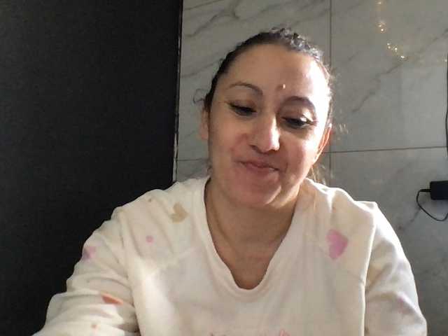 sexmari39 — hey my guys soon ios valentis day xxxxx let have some conection and send me any toke xx for.  a. pleasure and sexy gift :kissy :kiss7  :000 :0000