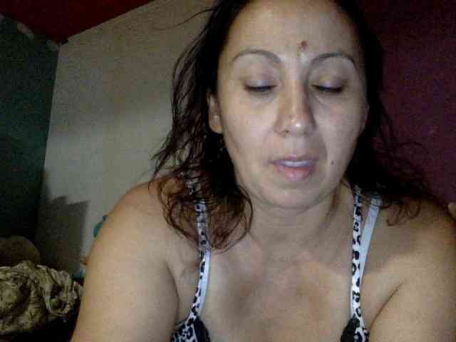 LovellyMary webcam