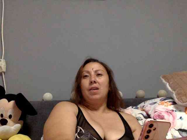 LovellyMary webcam